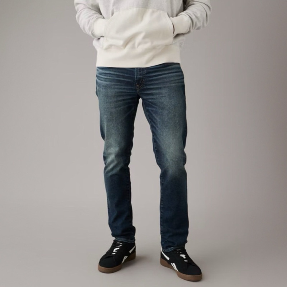AMERICAN EAGLE Slim Straight Jeans